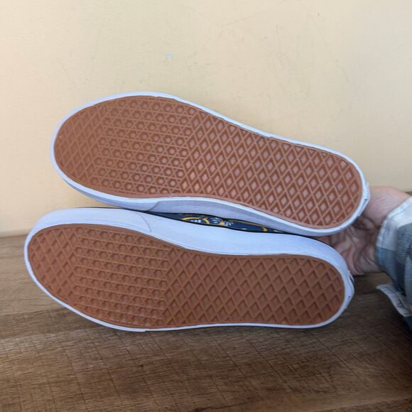 NWT VANS x Disney DONALD DUCK Angry Yelling Men’s 7.5 women’s 9 collaboration